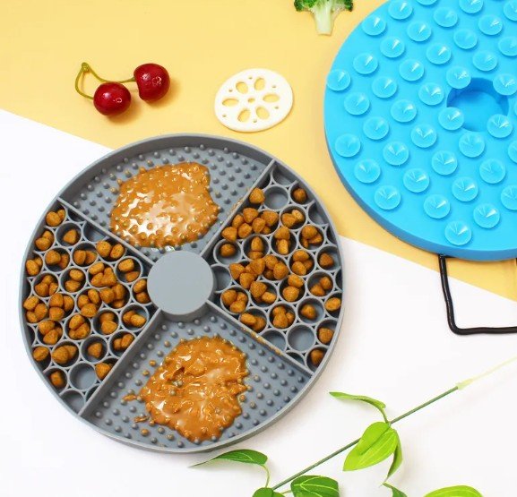 Furlieve Silicone Licking Mat for Pets - Furlieve